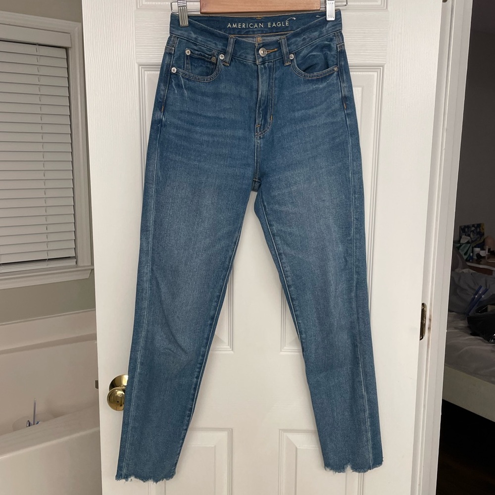 American Eagle Mom Jean Med Wash Size 00